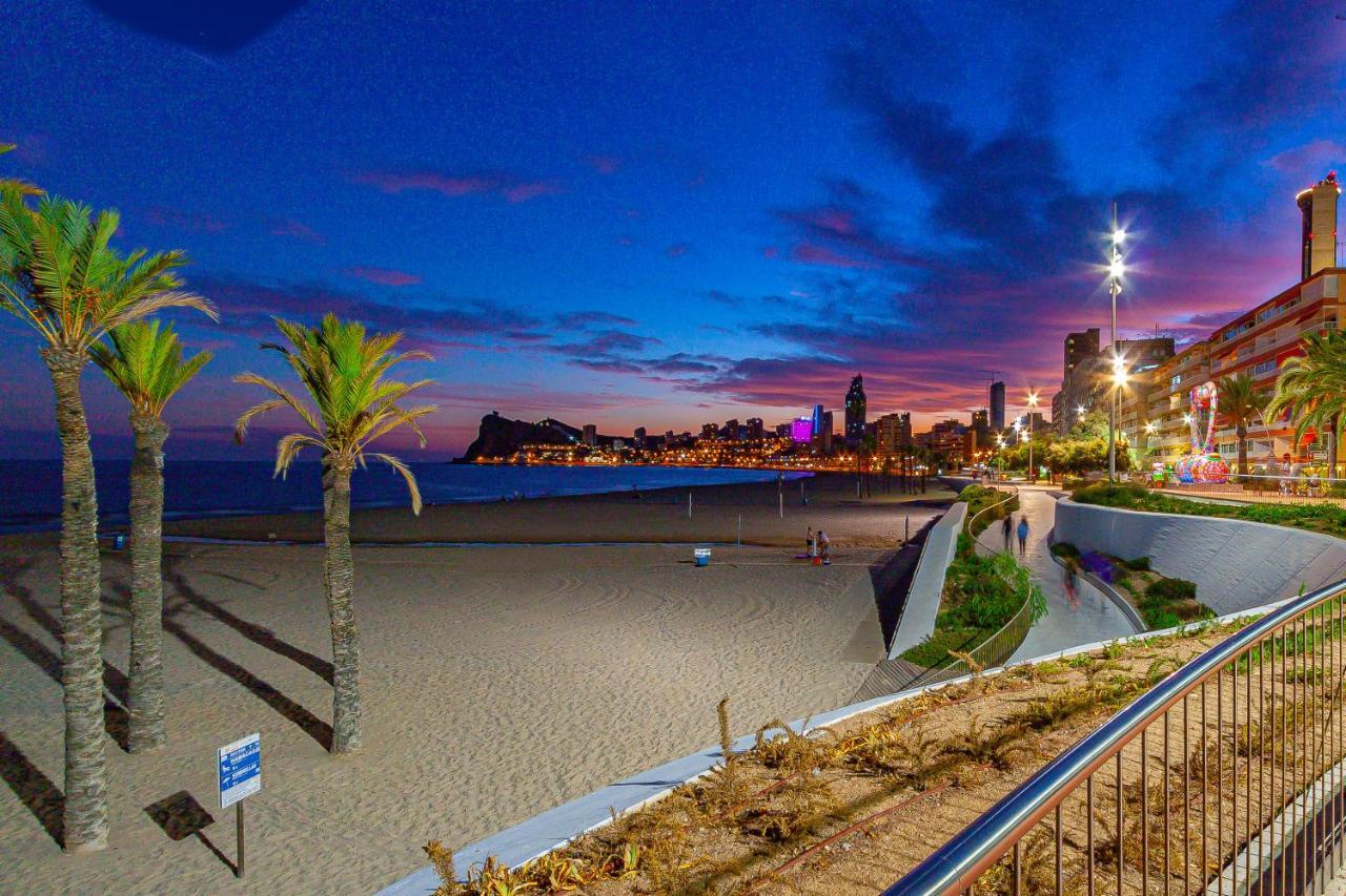 Sunset Waves Aparts By Rb Benidorm Exteriör bild